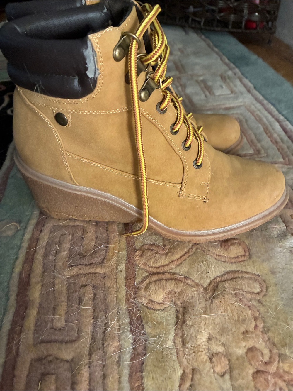 UNIONBAY Tan Wedge Lace-Up Ankle Boots with Black Padded Collar size 8